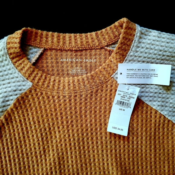 NWT---A.E.O (M) TAN WAFFLE LONG SLEEVES - Picture 4 of 8